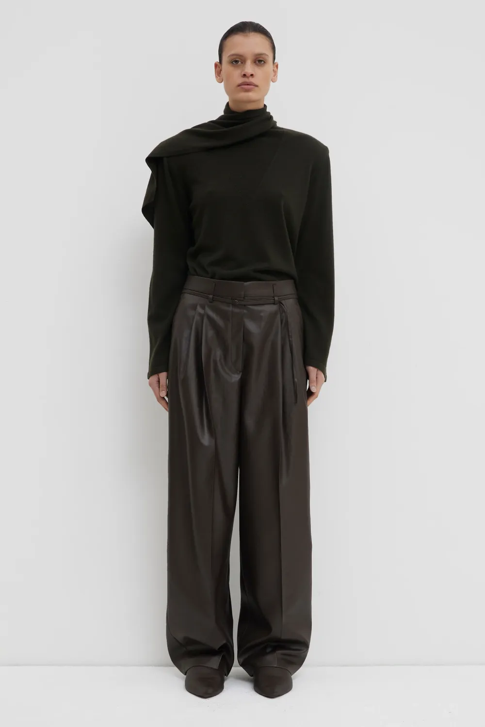 Pina pleated trousers with belt - seaweed CHRISTIAN WIJNANTS