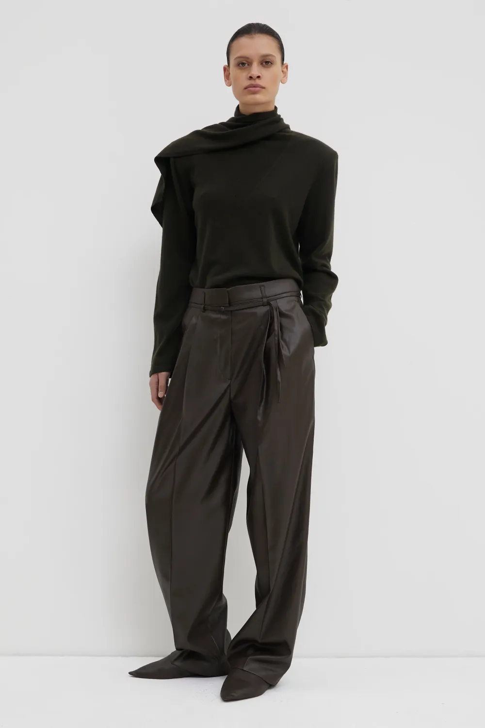 Pina pleated trousers with belt - seaweed CHRISTIAN WIJNANTS
