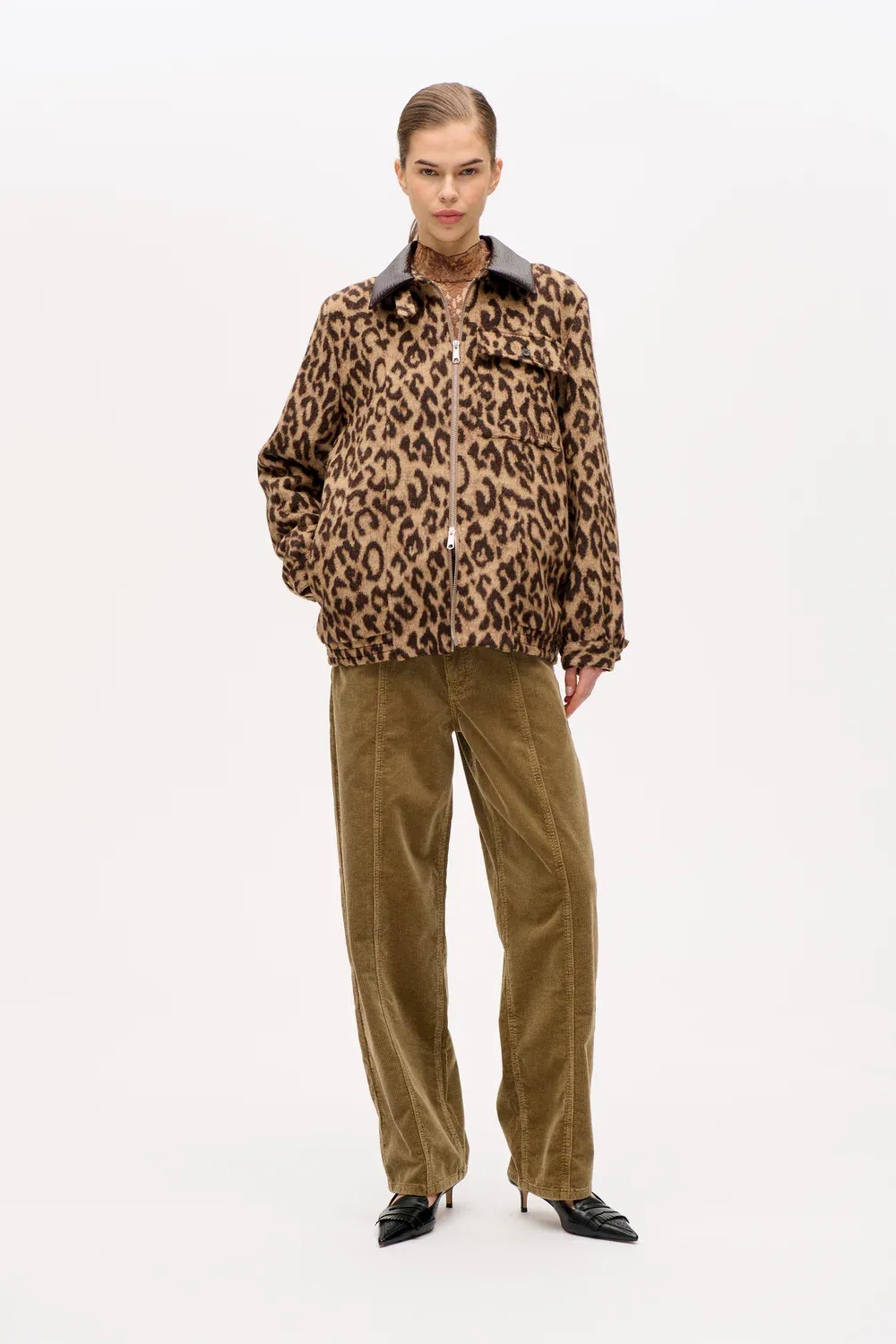 Beline vest - wool camel leopard BAUM UND PFERDGARTEN