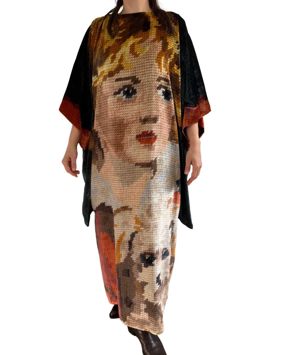 Velvet Boy Face Dress ELKE DEWOLFS