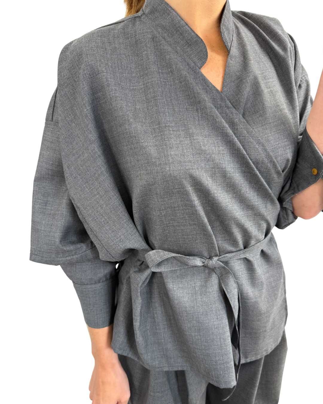 Archetype Top - grey fine wool JANUE