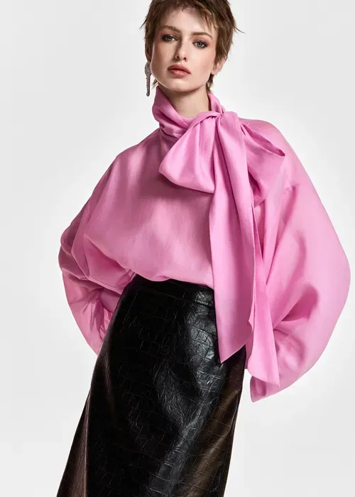 ESSENTIEL - Karismatic (Millenial Pink)
