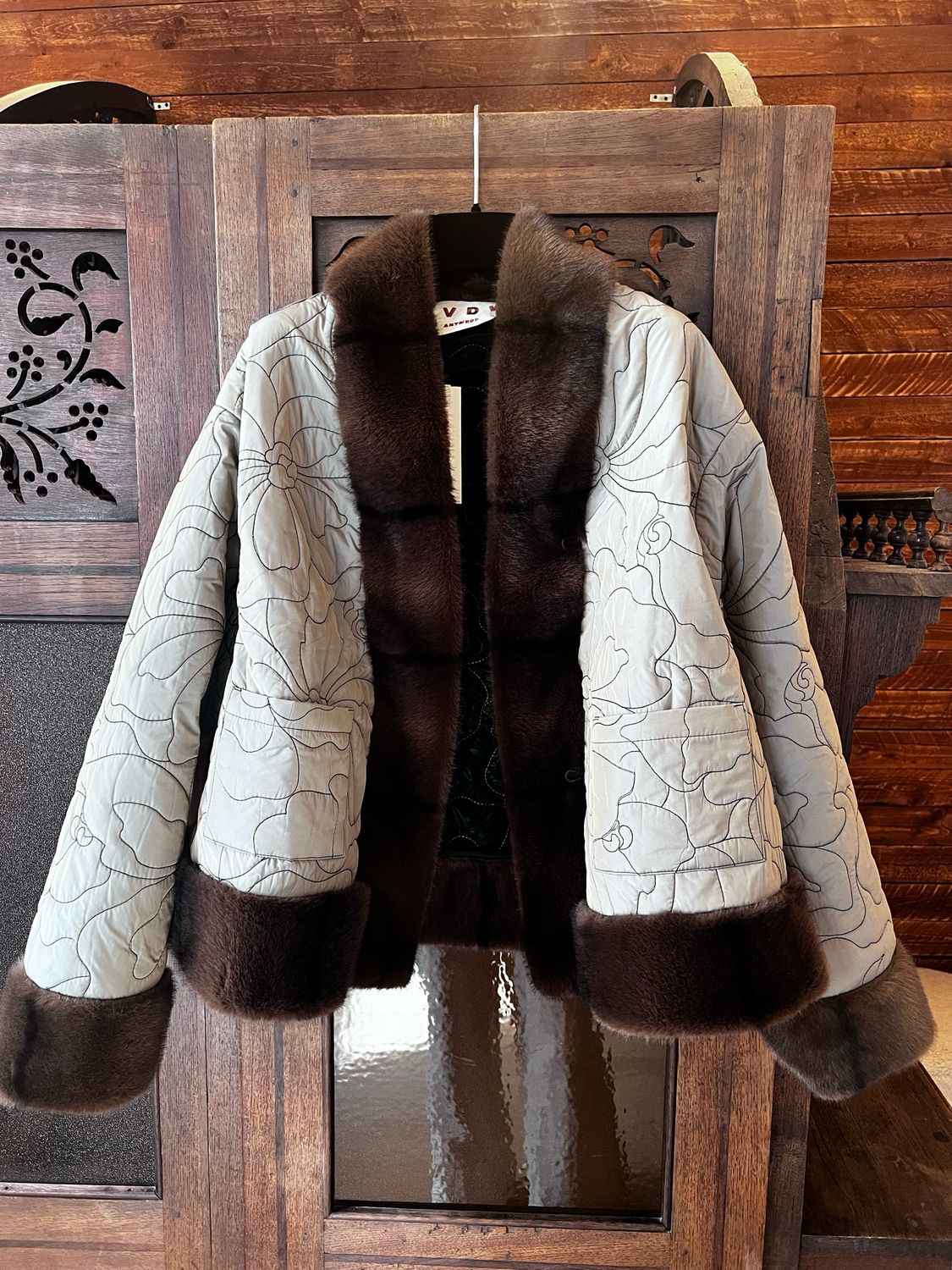 AVDW - MIDORI SHORT REVERSIBLE COAT