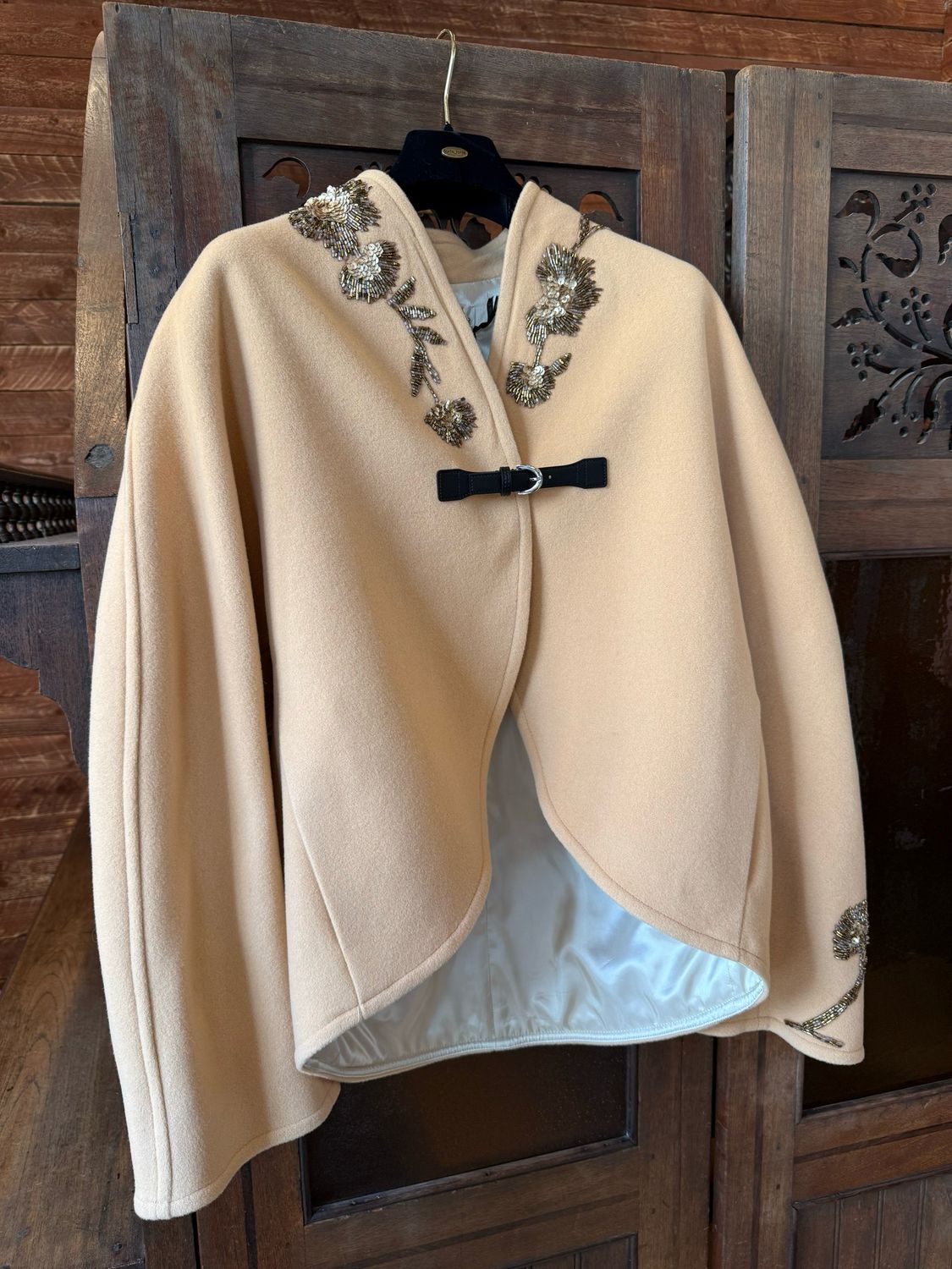 FORTE_FORTE - Heart Majestic Velour Cloth Short Coat Cream
