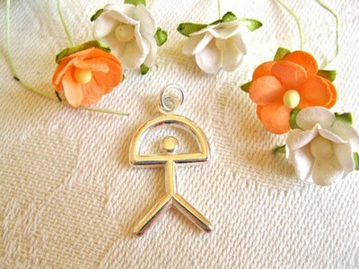 Jewellery to aid Goal Achievement