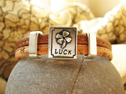 Clover charm bracelet  ~ two-tone cork