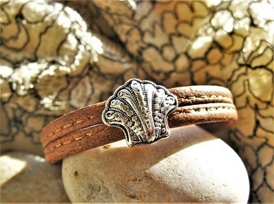 Camino jewellery safe travel bracelet - filigree scallop and cork