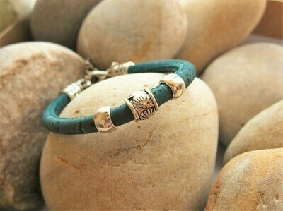 Camino de Santiago bracelet - scallop shell bead on sea green cork