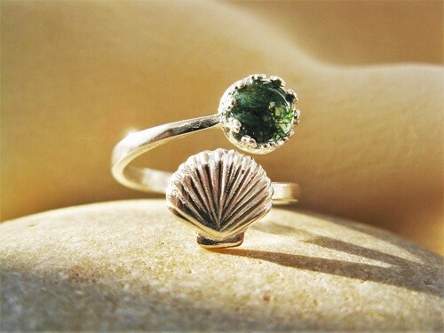 Confidence ring to help boost self-esteem - agate and shell