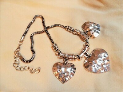 Chunky trio of hearts necklace