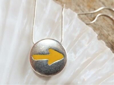 Camino yellow arrow necklace - keep the dream alive. Cost price gift