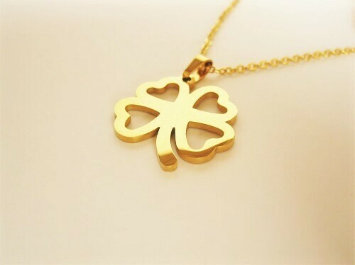 Lucky clover necklace ~ golden open, safeguarding gift