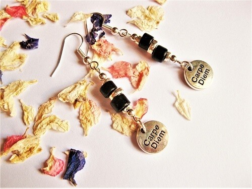 Carpe Diem charm earrings gift to say Don&#39;t Worry