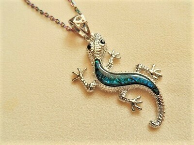 Lucky Gecko necklace with abalone shell - silver-plated, for guardianship