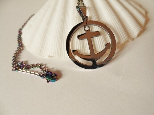 Anchor in circle necklace ~ stainless steel