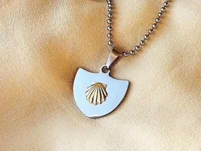 Health-shield necklace with shell