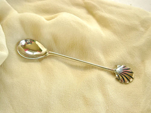 Scallop shell Christening spoon ~ Santiago, silver