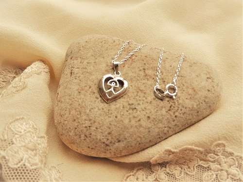 Heart, Lock and Key jewellery – gifts of love – presents from the heart  Indalo Mart