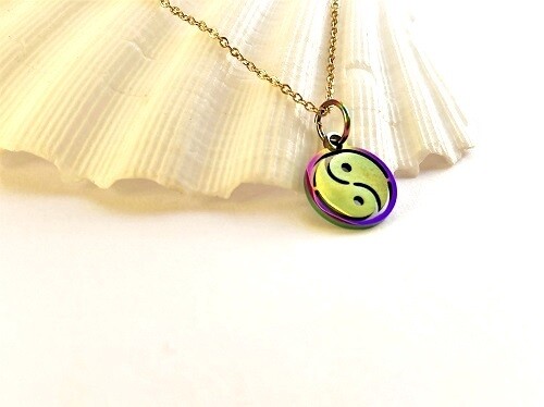 Wellness jewellery gift for health - Yin Yang necklace