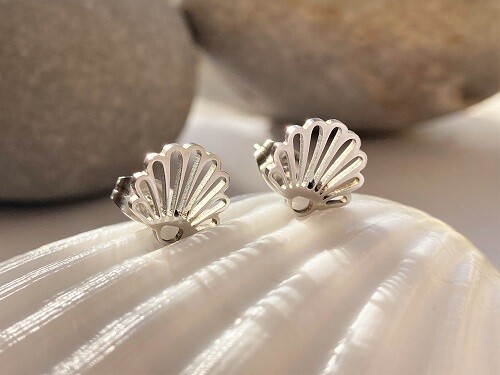 Shell feel good wellbeing earrings