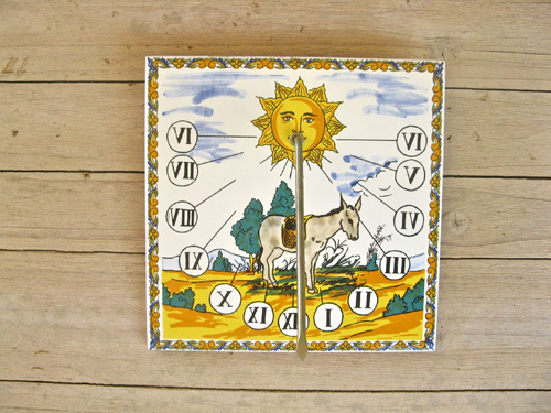 Spanish ceramic sundial ~ square
