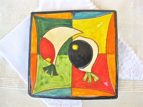 Spanish plate ~ fishy friends, square, Choose colour: BLUE fish