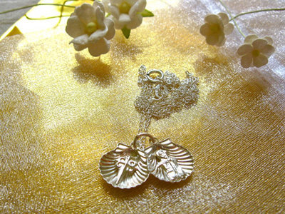 Santiago scallop shell necklace ~ double, sterling silver