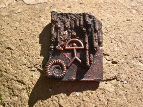 Lucky Indalo fridge magnet ~ copper-effect