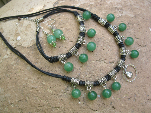 Lucky ladybird jewellery set ~ aventurine
