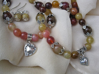 Love hearts jewellery set ~ jade