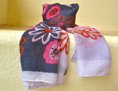 Daisy flower scarf ~ dark blue, pink, tan