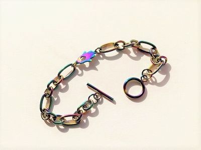 Wellness gift for health jewellery - Hamsa bracelet