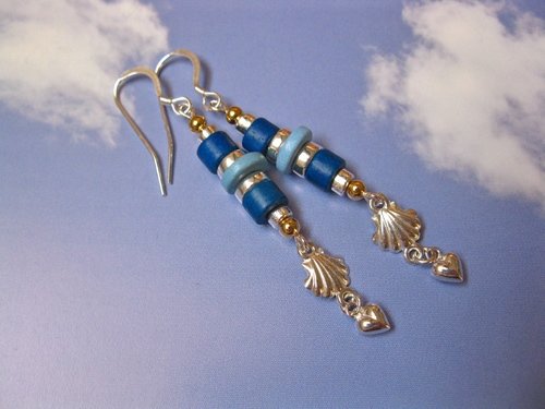 Compostela Camino scallop shell earrings - with heart