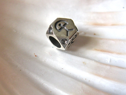 Indalo bead ~ European style, hexagonal