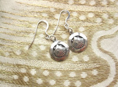 Camino earrings - scallop shell in ring ~ silver