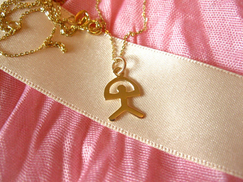 Indalo necklace ~ 9ct gold