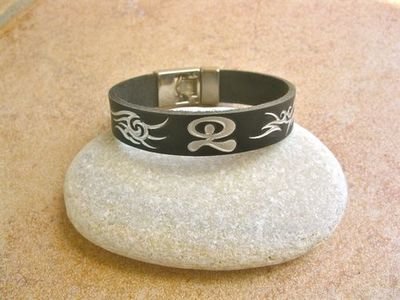 Leather Indalo bracelet ~ dancing