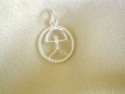 Indalo pendant ~ classic in circle, silver