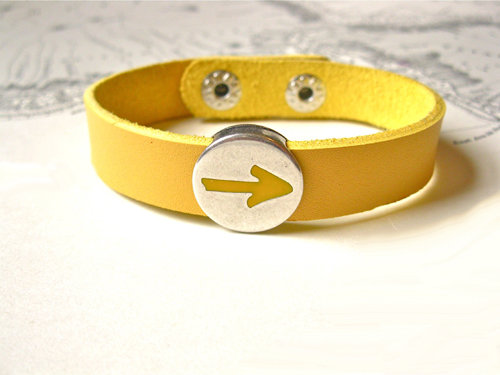 Camino de Santiago Arrow symbol bracelet ~ to say Have Faith