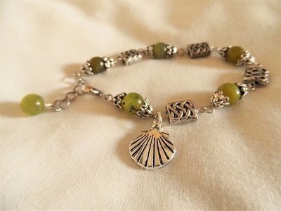 Santiago de Compostela travel bracelet ~ jade