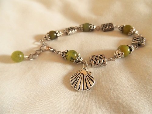 Santiago de Compostela travel bracelet ~ jade