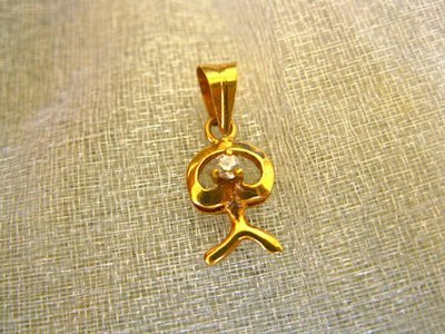 Indalo pendant ~ tiny sparkle, modern 18ct gold