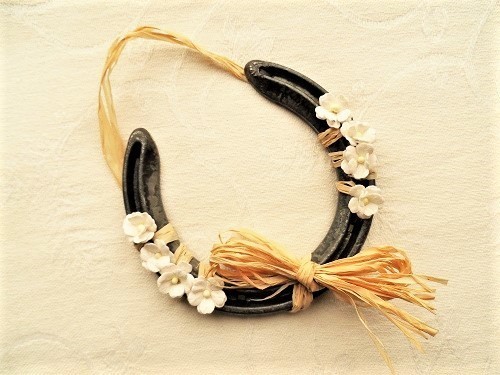 Lucky horseshoe gift ~ rustic look