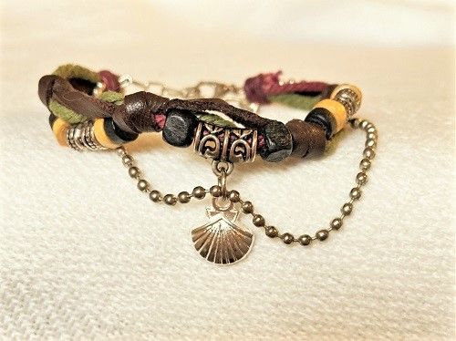 Camino scallop shell NaturalSoul bracelet ~ laurel