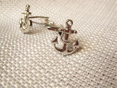Anchor cufflinks could be good for mental health