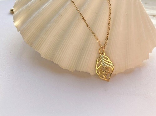 Bodhi leaf necklace to help calm anxiety