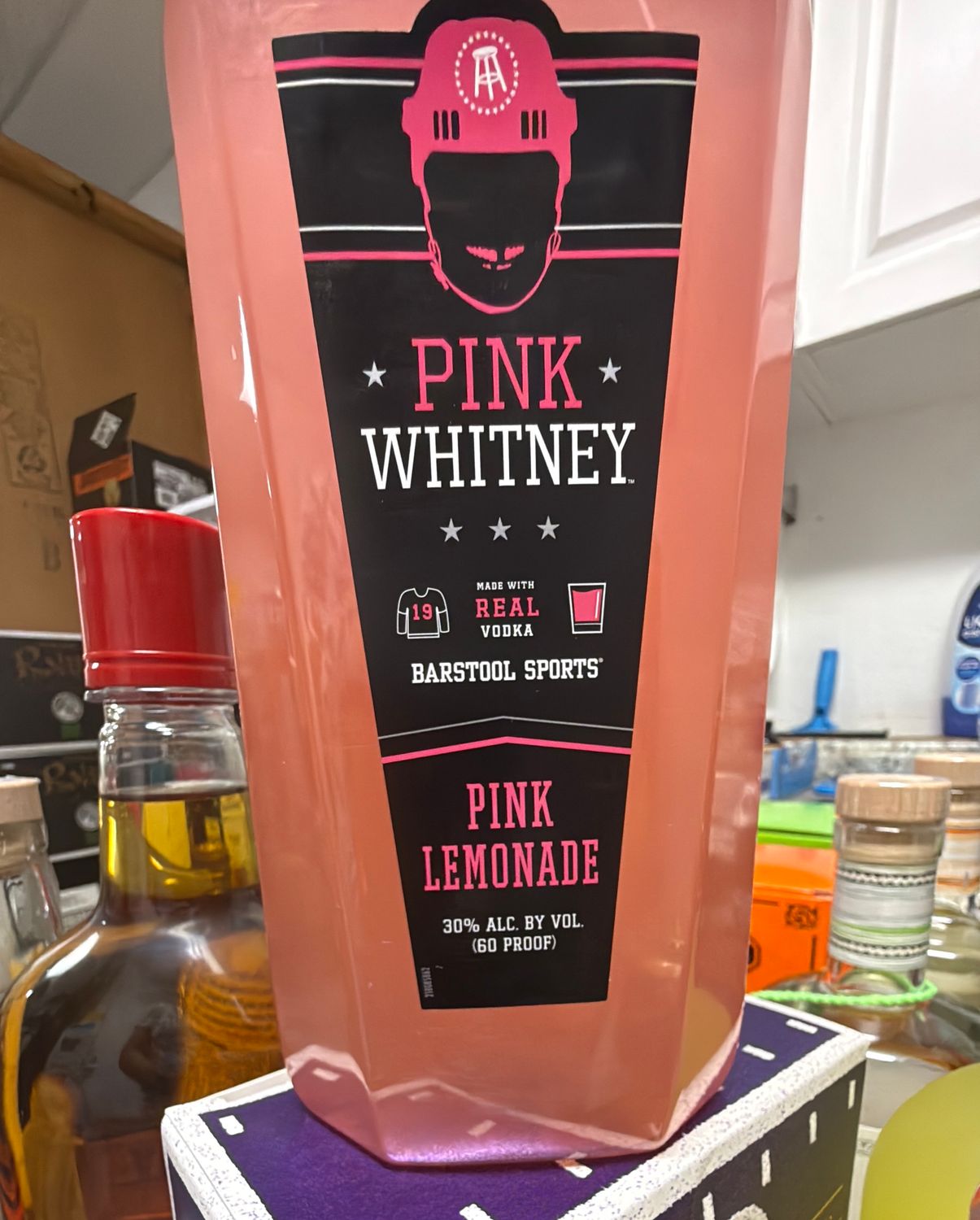 NEW AMSTERDAM 750ML PINK WHITNEY PET