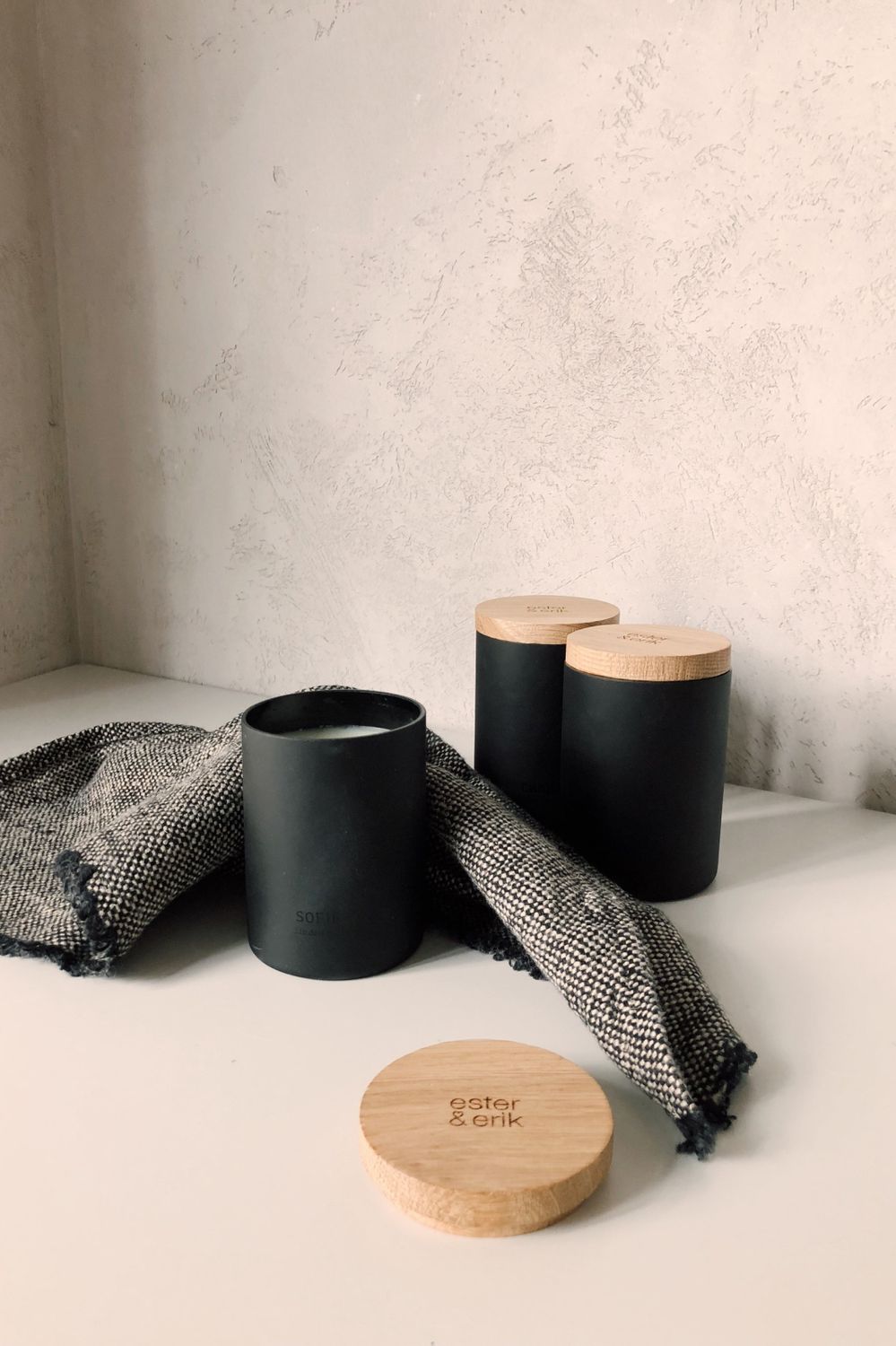 EXEMPLE. Bougie noire mate | Cire de soja 100 % végétalienne