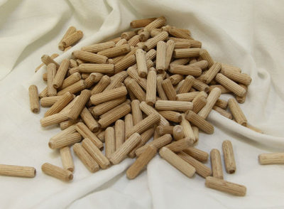 1/4" x 1-1/4" Fluted Dowel Pins - Qty: 100, 250, 500, 1000