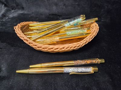 Crystal pen